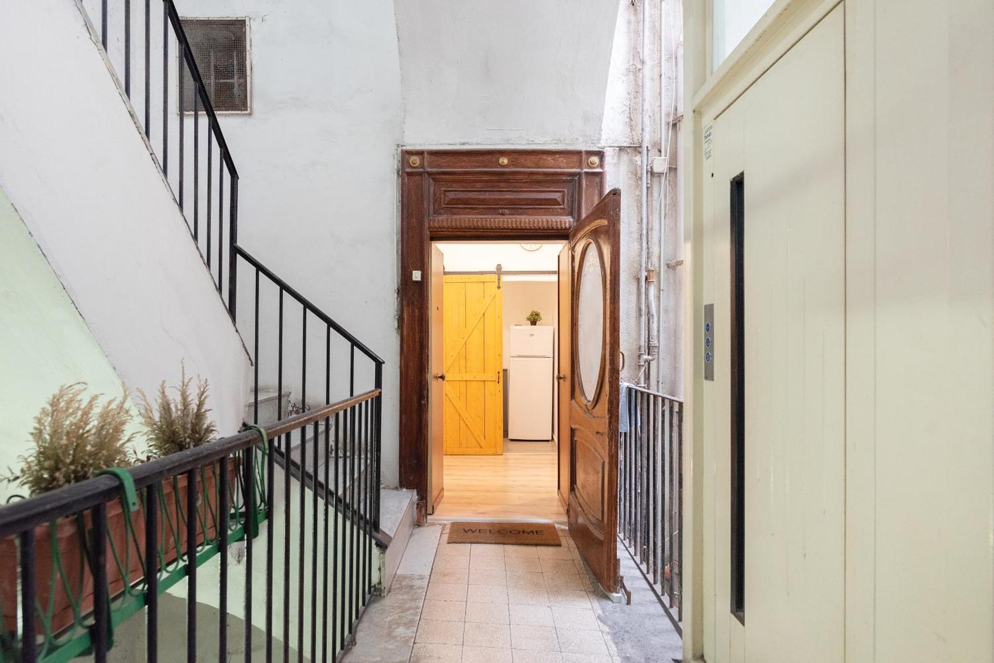 J-Appartment Toledo Naples Exterior photo